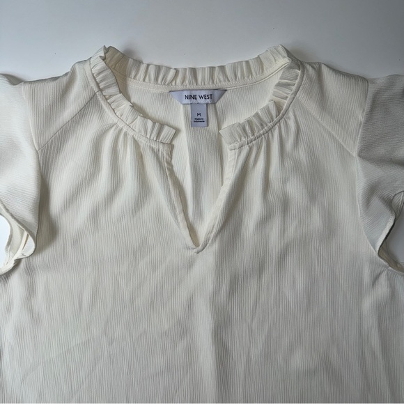 Nine West Cream Flutter Sleeve Ruffle Neck Blouse Size M - Picture 6 of 7